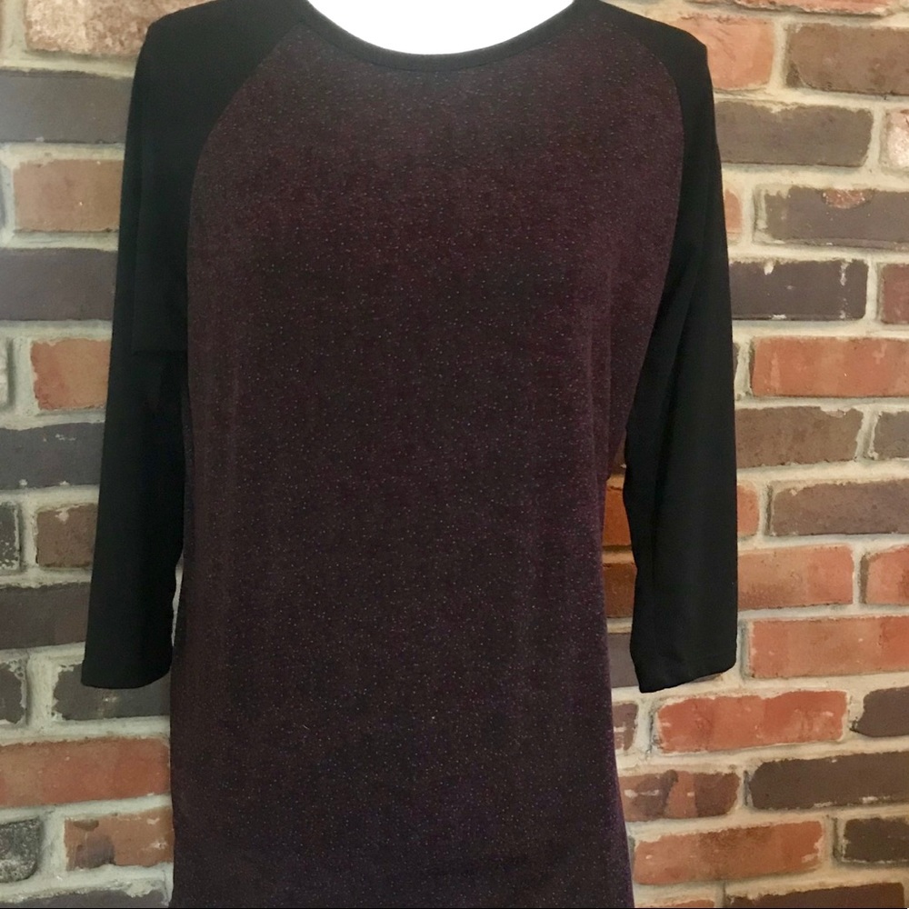 LULAROE Randy - Baseball Tee style top